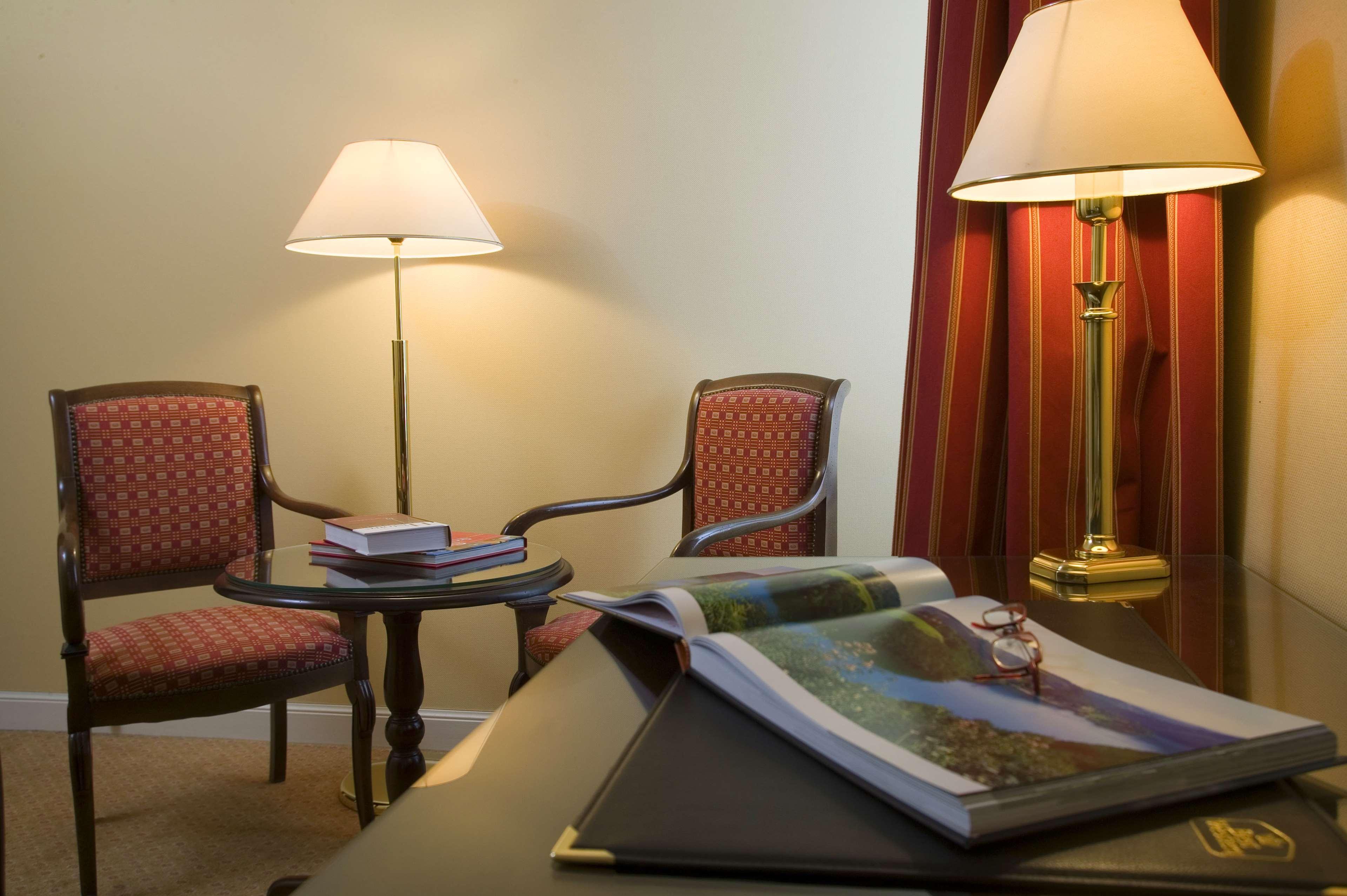 Best Western Grand Hotel De Bordeaux Aurillac Pokoj fotografie